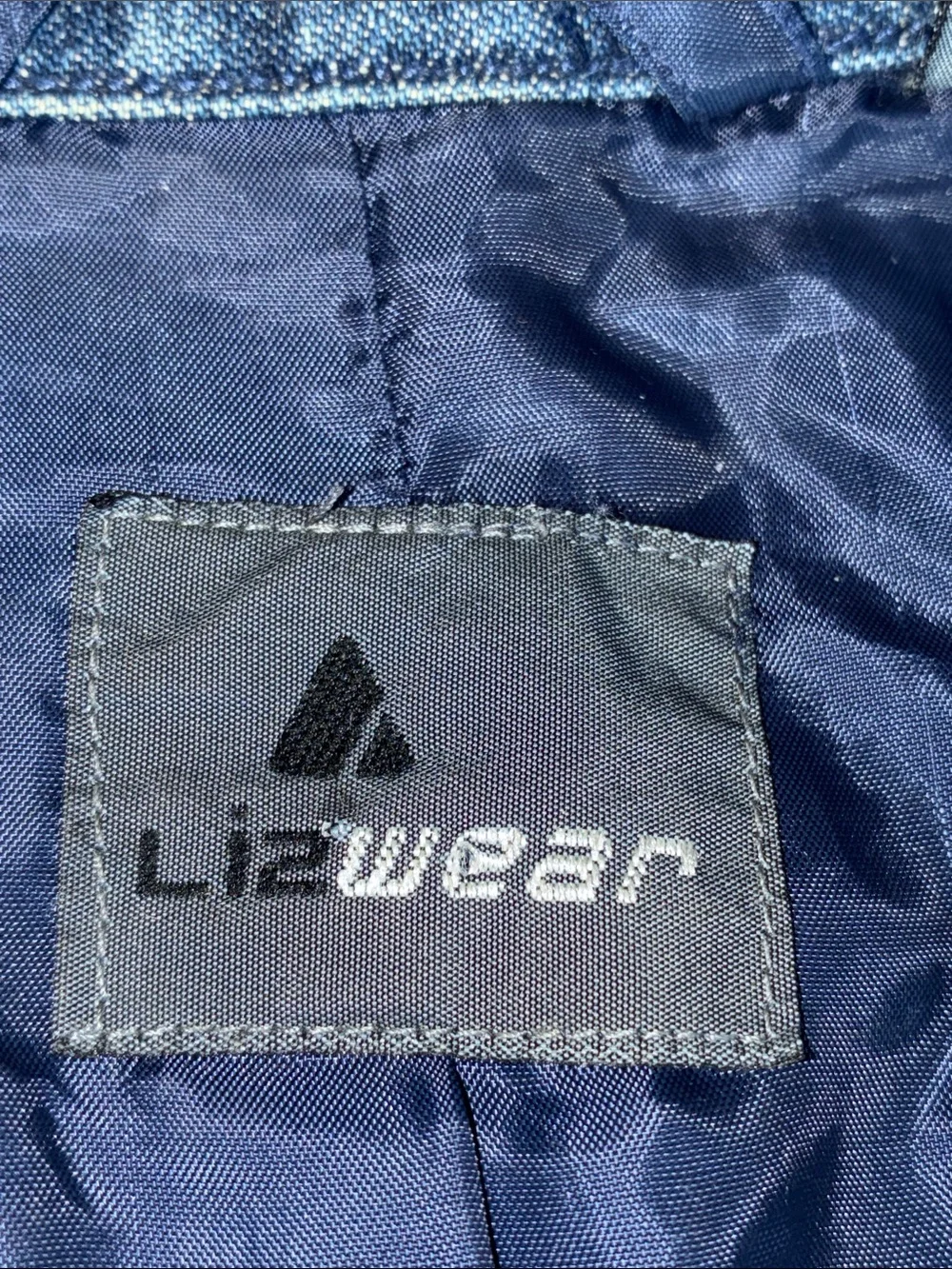 LizWear denim blazer women's 10, tailored notch lapel, button front, pockets EUC
